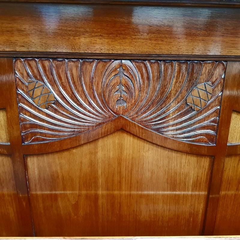Steingraeber & Sohne 135 upright Piano in mahogany – Gallery image – Roberts Pianos Oxford