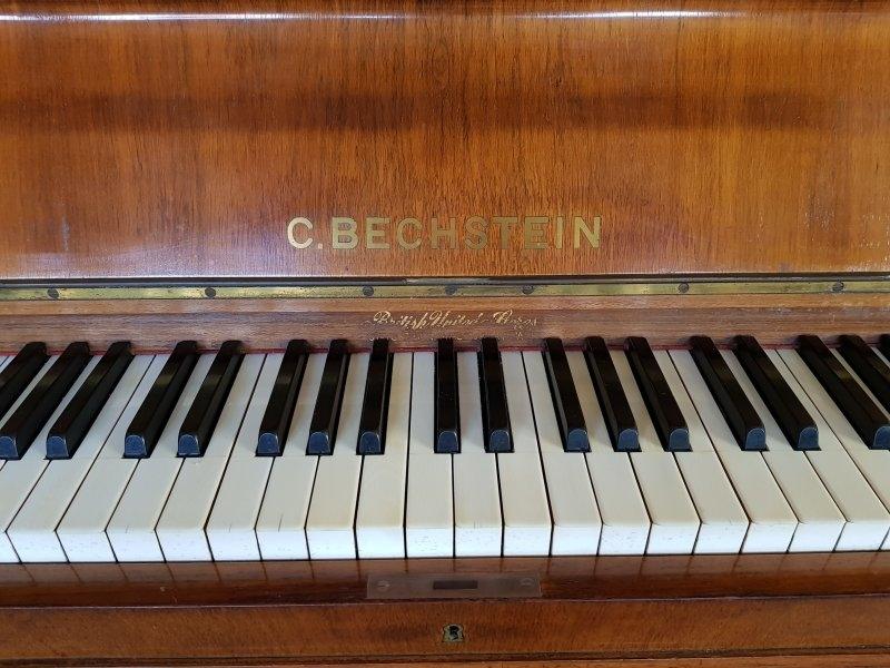Bechstein 9 upright Piano in Rosewood – Gallery image – Roberts Pianos Oxford