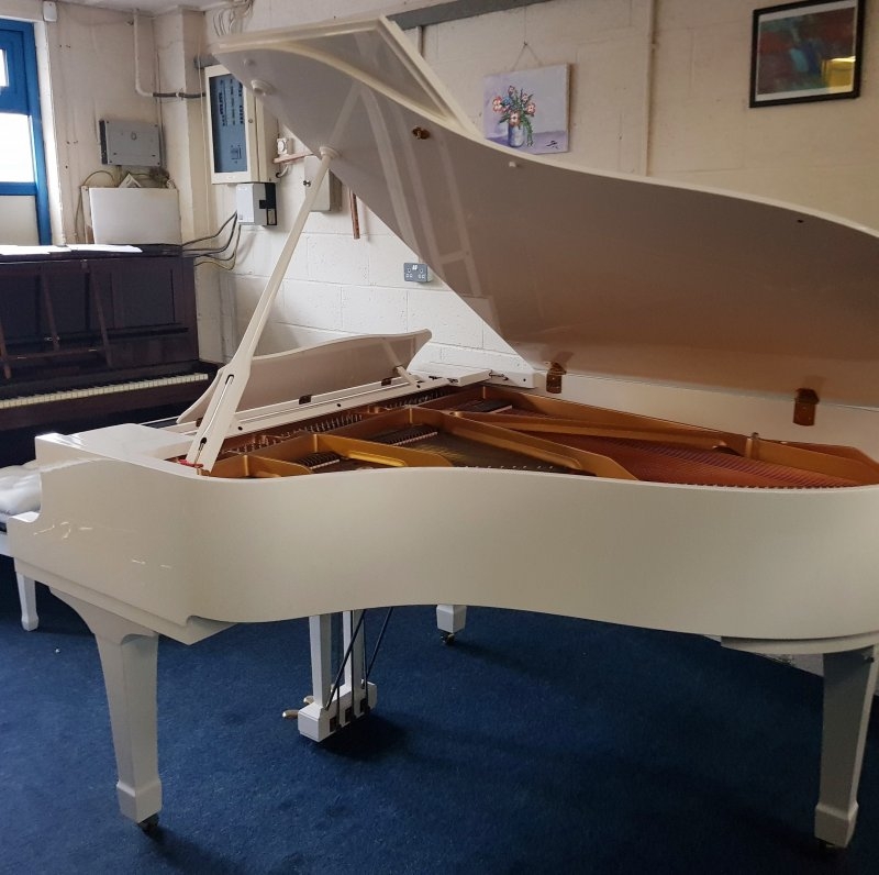 Yamaha C3
