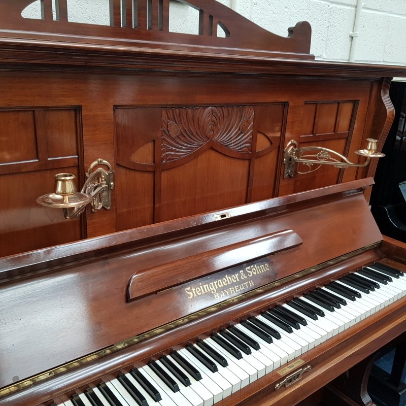 Steingraeber & Sohne 135 upright Piano in mahogany – Gallery image – Roberts Pianos Oxford