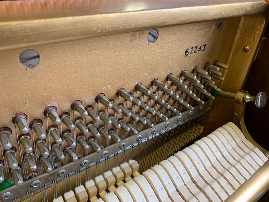 Knight K10 upright Piano in mahogany – Gallery image – Roberts Pianos Oxford