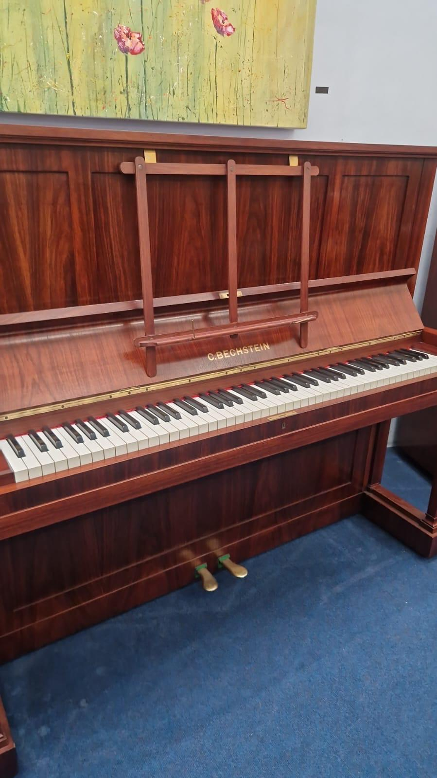 Piano detail