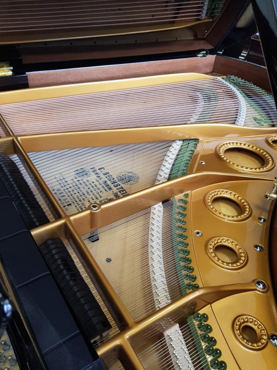 Bechstein Model V grand Piano in Bright black – Gallery image – Roberts Pianos Oxford