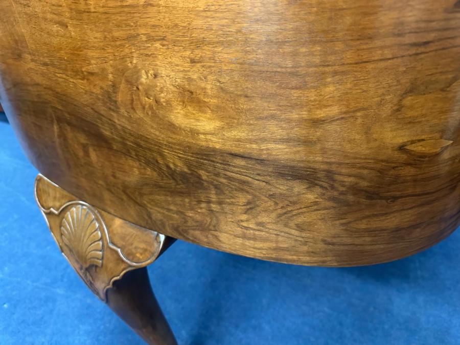 Bluthner Style IV grand Piano in Walnut – Gallery image – Roberts Pianos Oxford