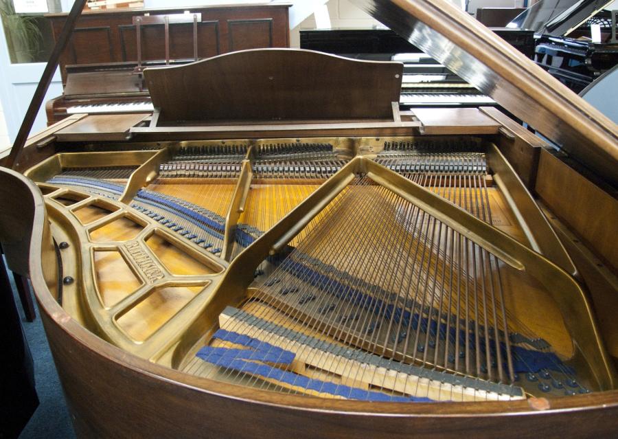 Bluthner IV (4) grand Piano in mahogany – Gallery image – Roberts Pianos Oxford