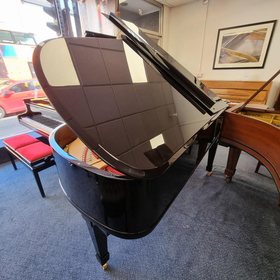 Steinway B grand Piano in black polyester – Gallery image – Roberts Pianos Oxford