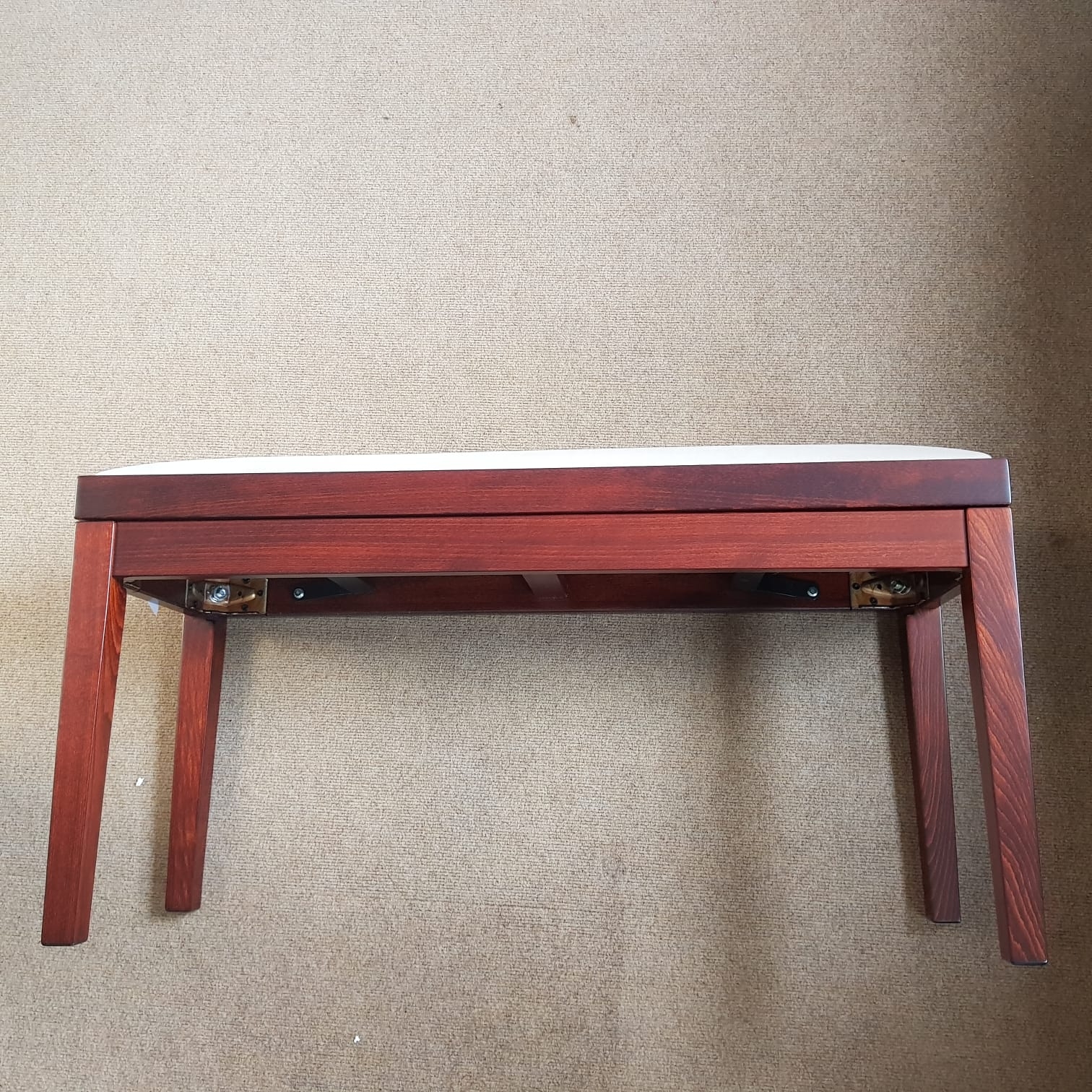 Hidrau Geneva Stool