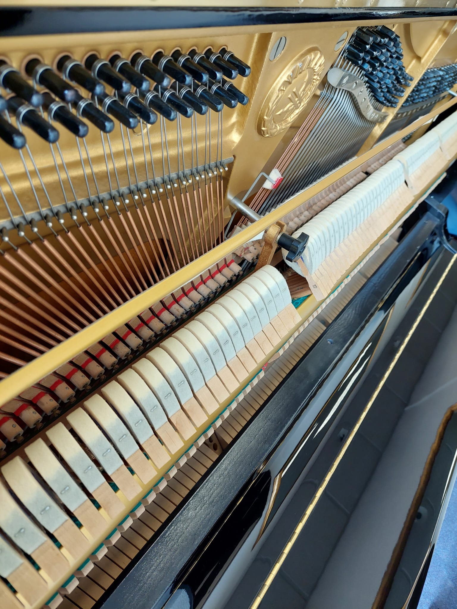 Yamaha U3H Upright Piano in Black Polyester – Gallery image – Roberts Pianos Oxford