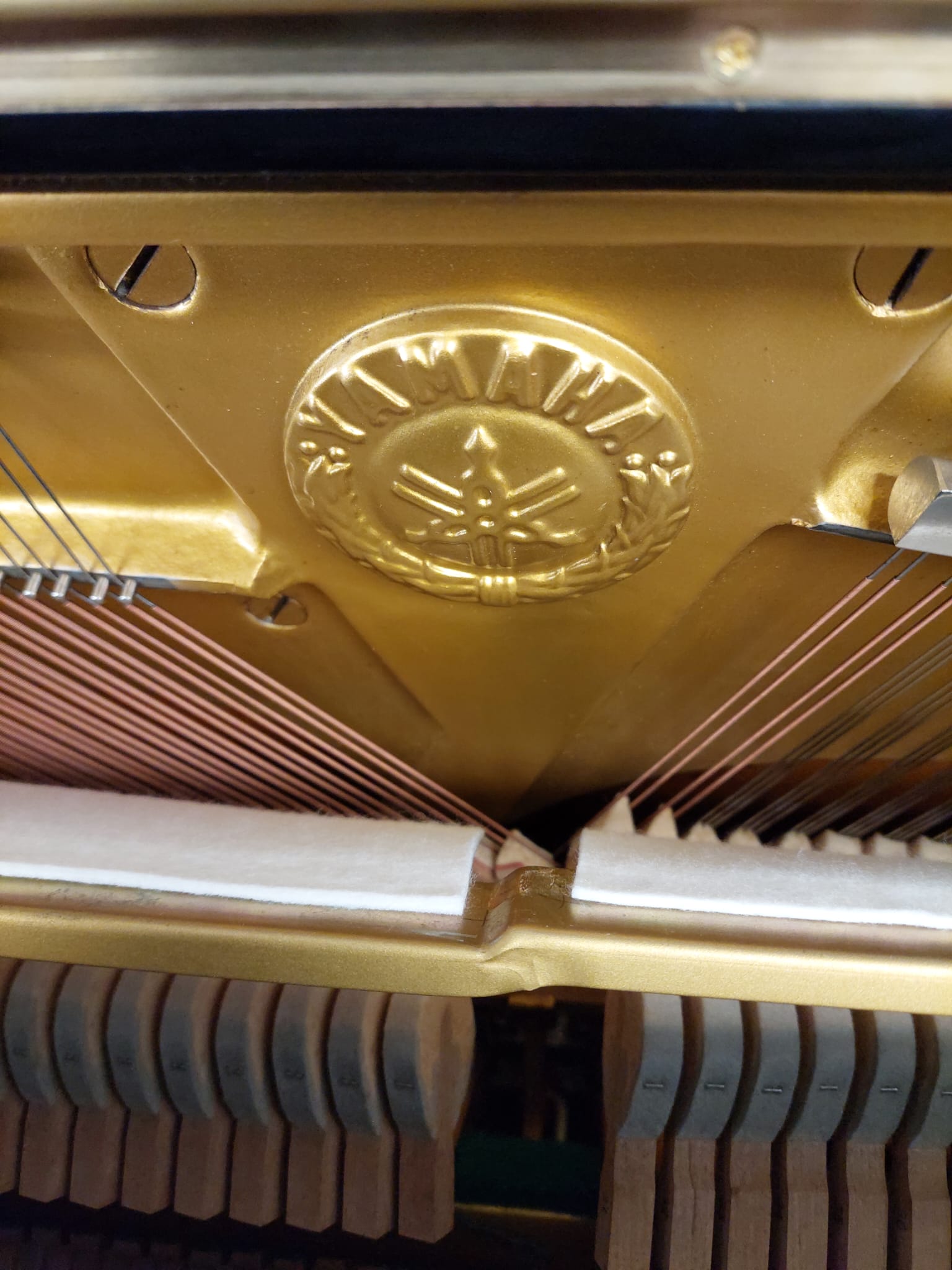 Yamaha U1H Upright Piano in Black Polyester – Gallery image – Roberts Pianos Oxford