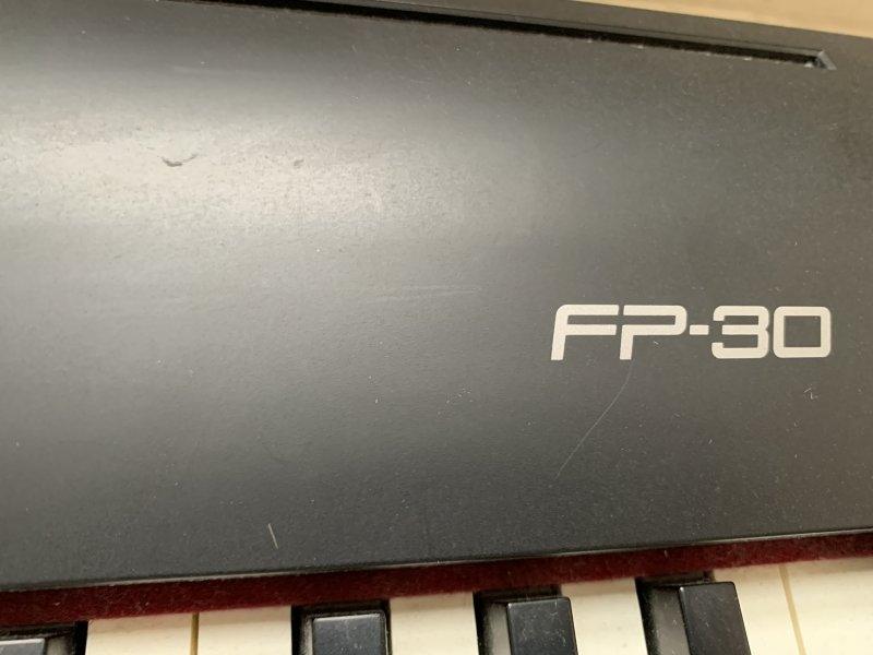 Roland FP 30 digital Piano in satin black – Gallery image – Roberts Pianos Oxford