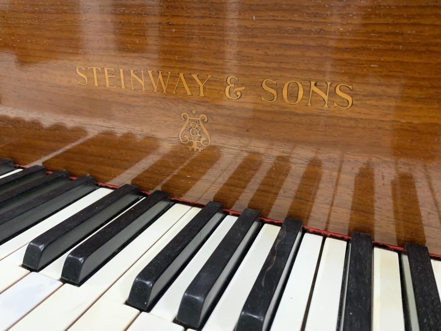 Steinway Model O grand Piano in Rosewood – Gallery image – Roberts Pianos Oxford