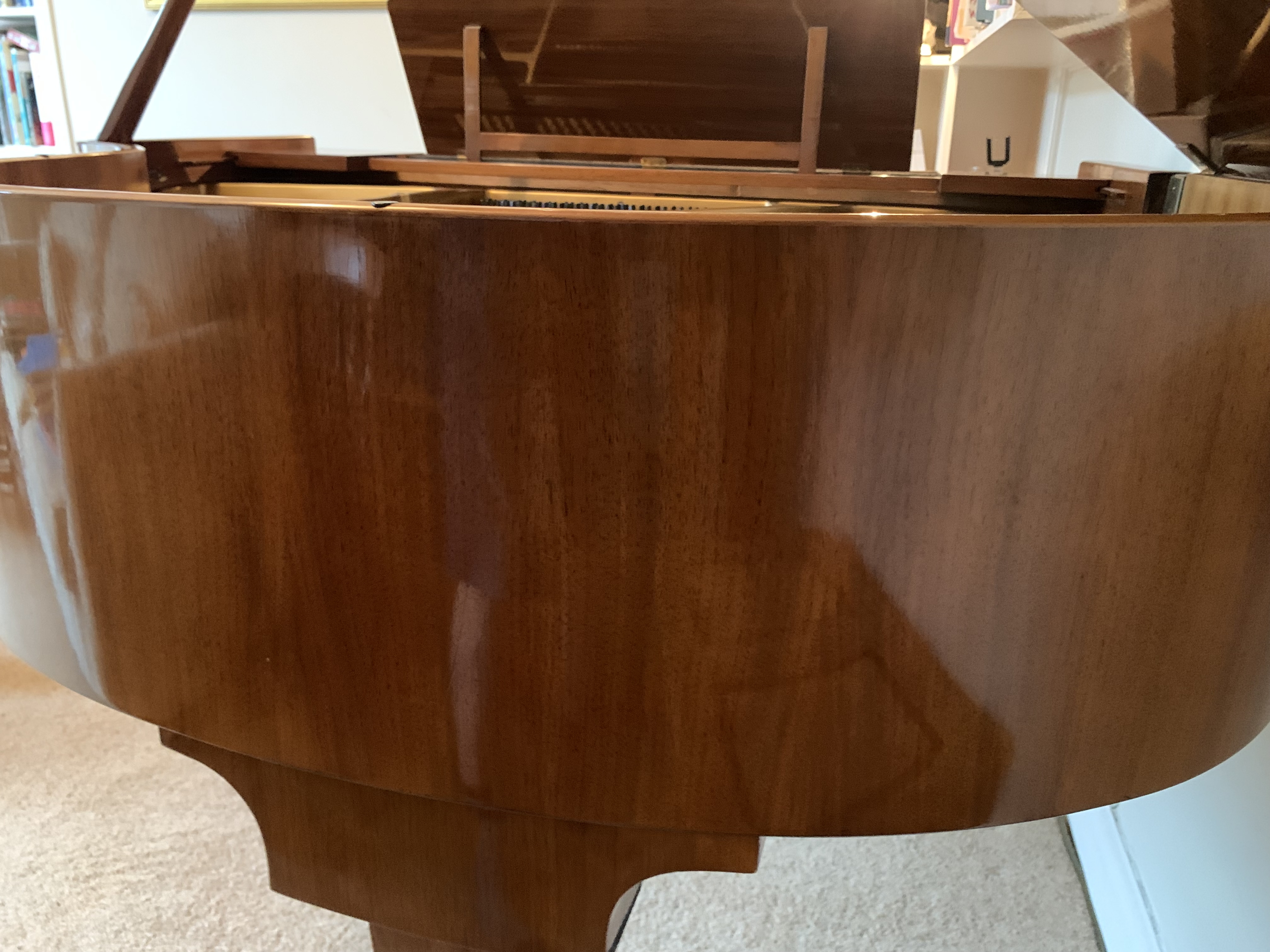 Hofmann & Czerny 150 grand Piano in bright walnut – Gallery image – Roberts Pianos Oxford