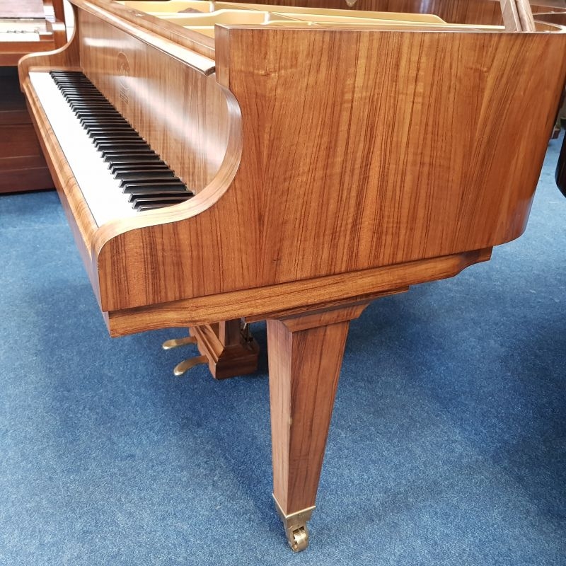Ibach grand Piano in walnut – Gallery image – Roberts Pianos Oxford