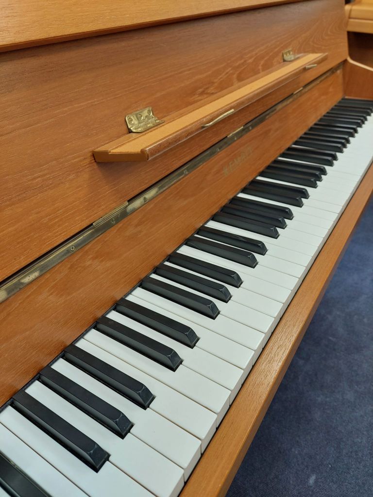 Kemble Compact upright Piano in Teak veneer – Gallery image – Roberts Pianos Oxford