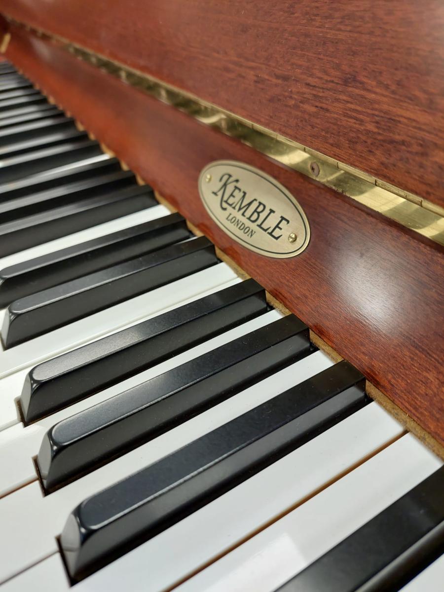 Kemble 120 upright Piano in Mahogany satin – Gallery image – Roberts Pianos Oxford