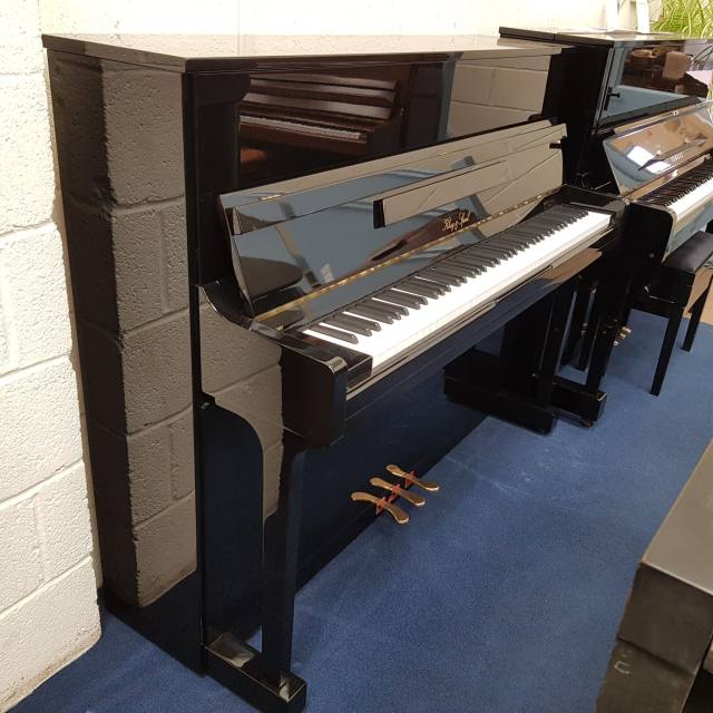 Klug & Sperl 118 upright Piano in bright black – Inventory thumbnail – Roberts Pianos Oxford