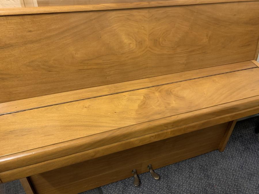 Knight K20 upright Piano in walnut – Gallery image – Roberts Pianos Oxford