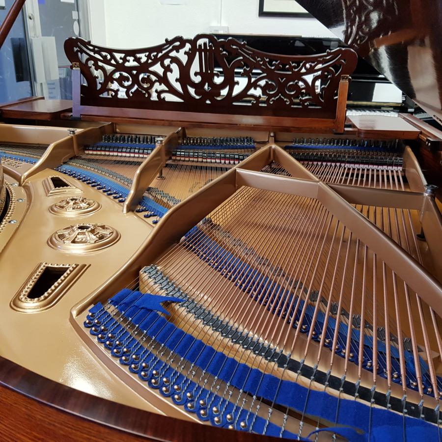 Lipp 175 grand Piano in rosewood – Gallery image – Roberts Pianos Oxford
