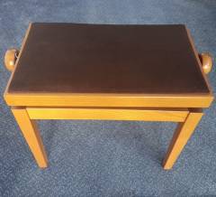 Hidrau Toledo Stool stool Piano in Old Cherry – Inventory thumbnail – Roberts Pianos Oxford