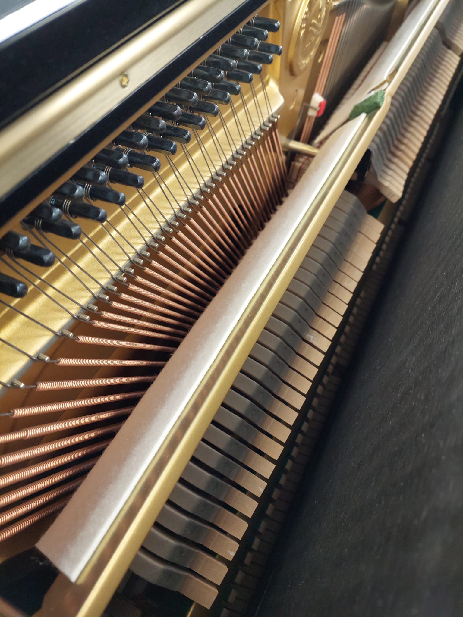 Yamaha U3H Upright Piano in Black Polyester – Gallery image – Roberts Pianos Oxford