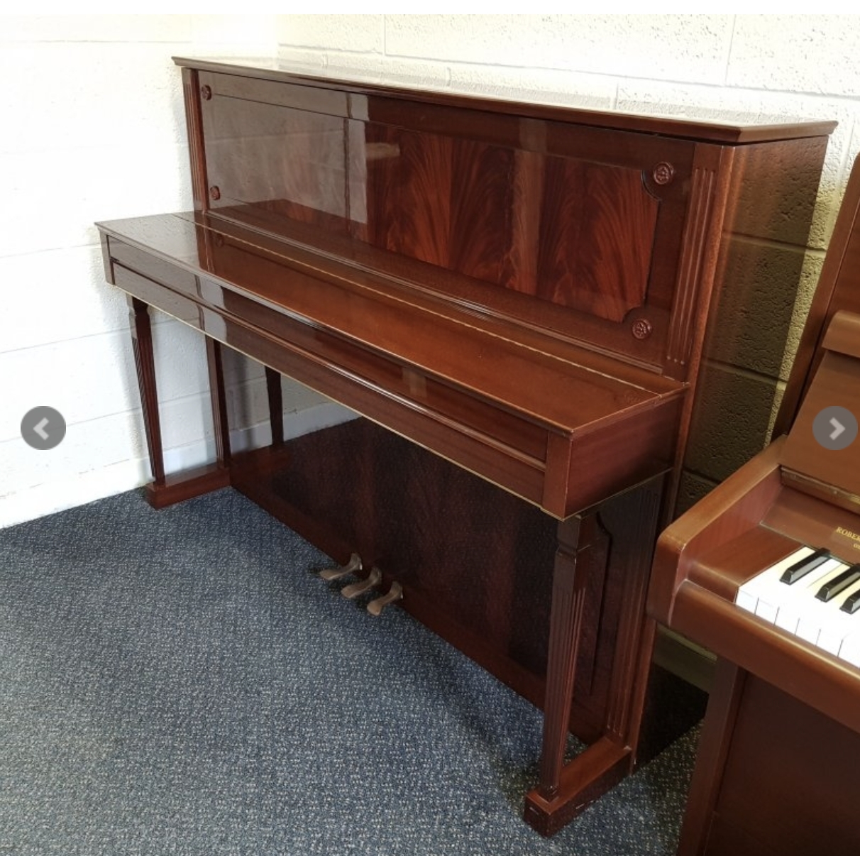 Schimmel 114 upright Piano in bright mahogany – Gallery image – Roberts Pianos Oxford
