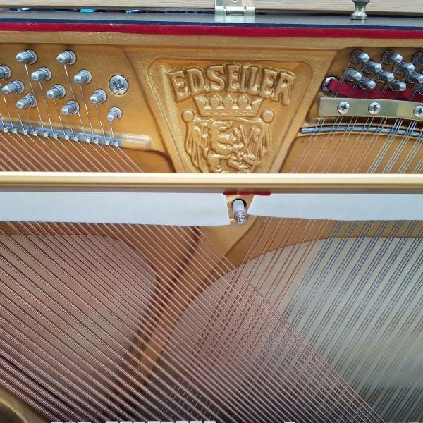 Seiler 116 upright Piano in satin oak – Gallery image – Roberts Pianos Oxford