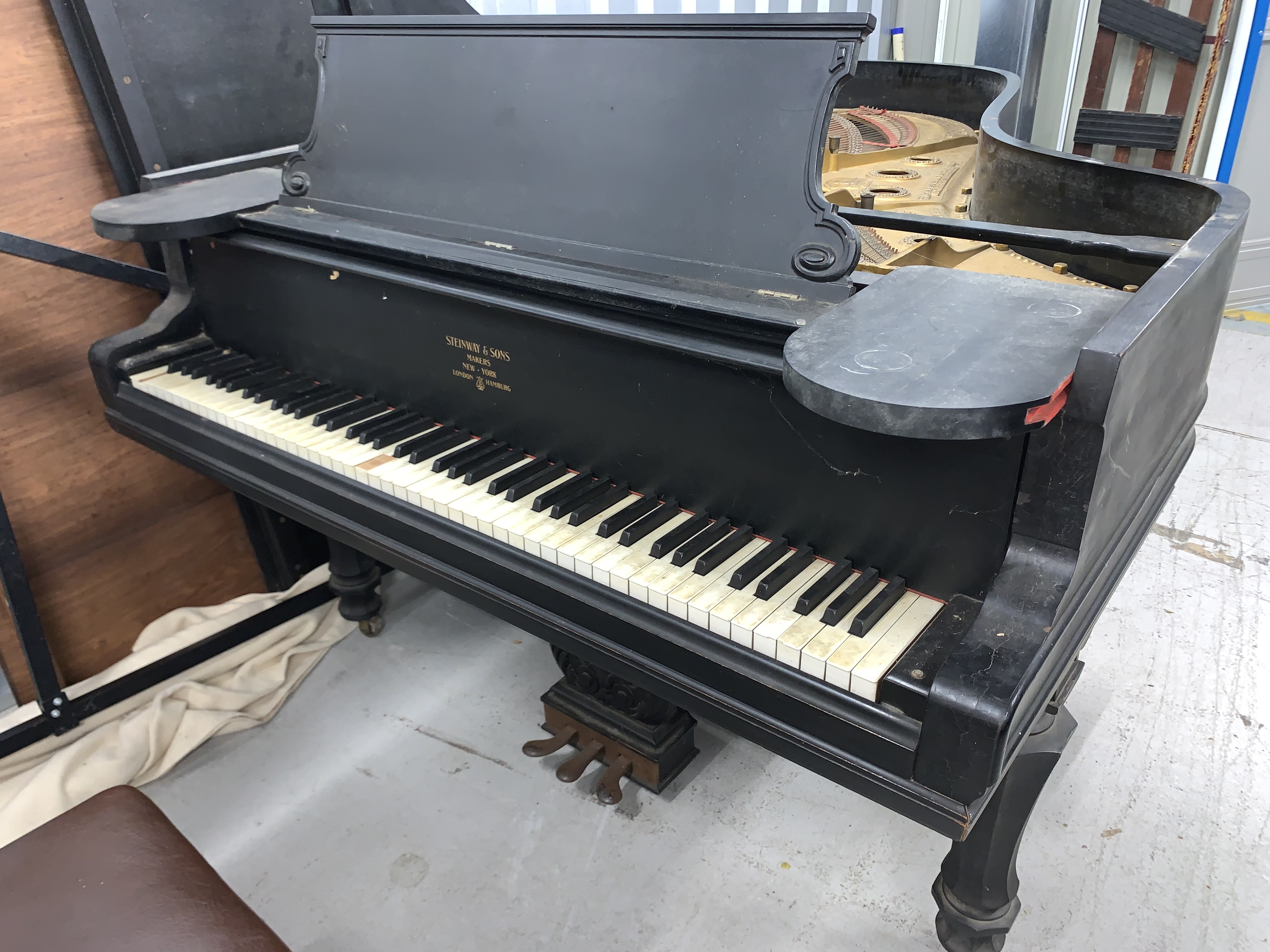 Steinway B
