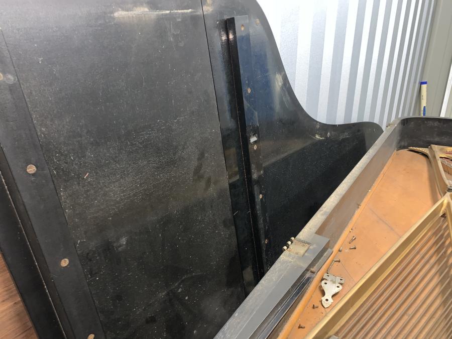 Steinway B grand Piano in black in need of restoration – Gallery image – Roberts Pianos Oxford