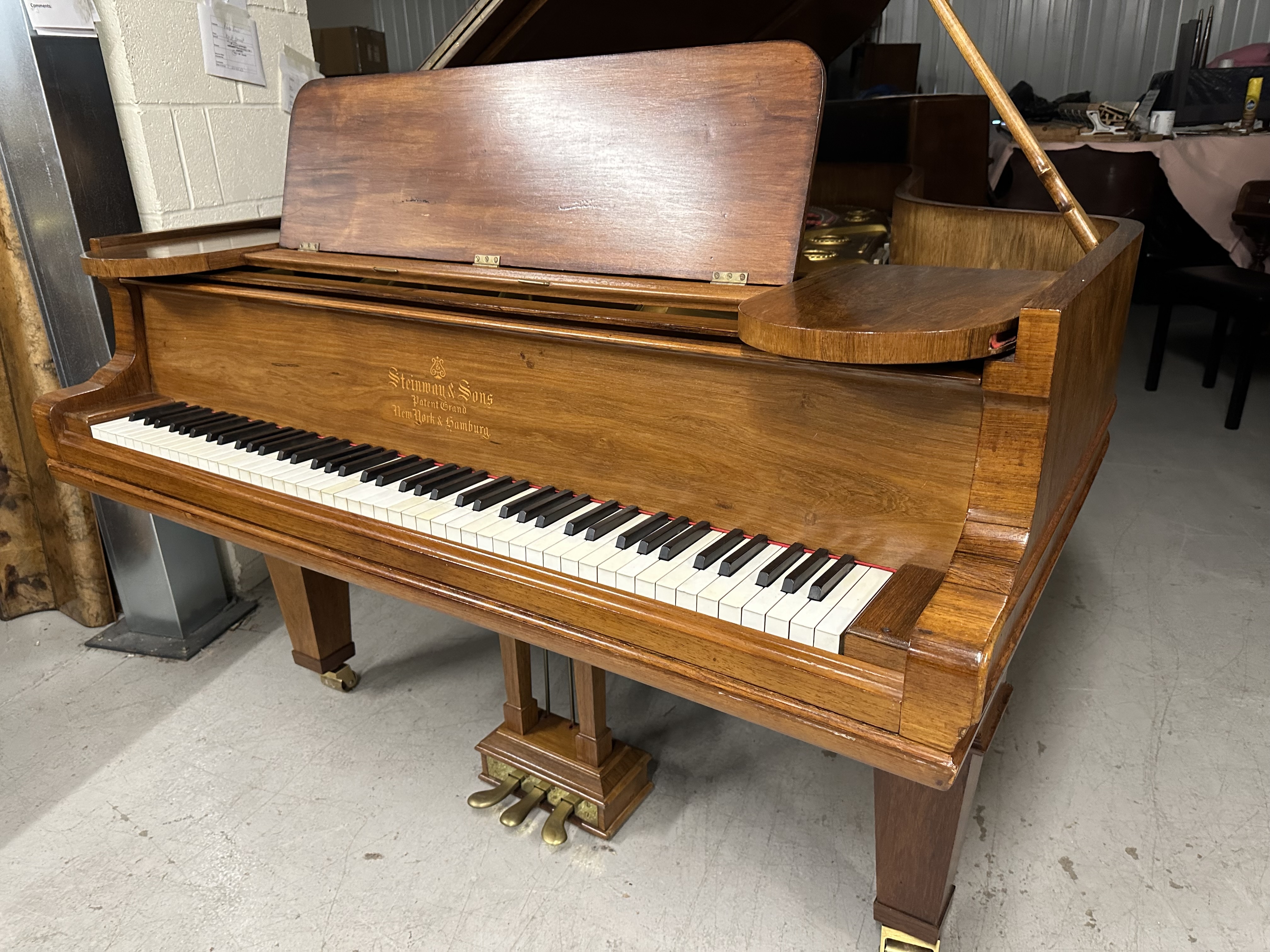 Steinway C