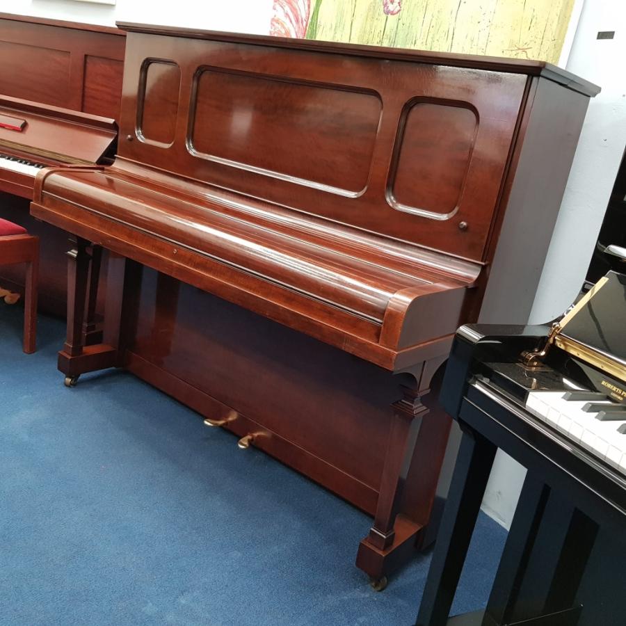 Steinway K upright Piano in mahogany – Gallery image – Roberts Pianos Oxford