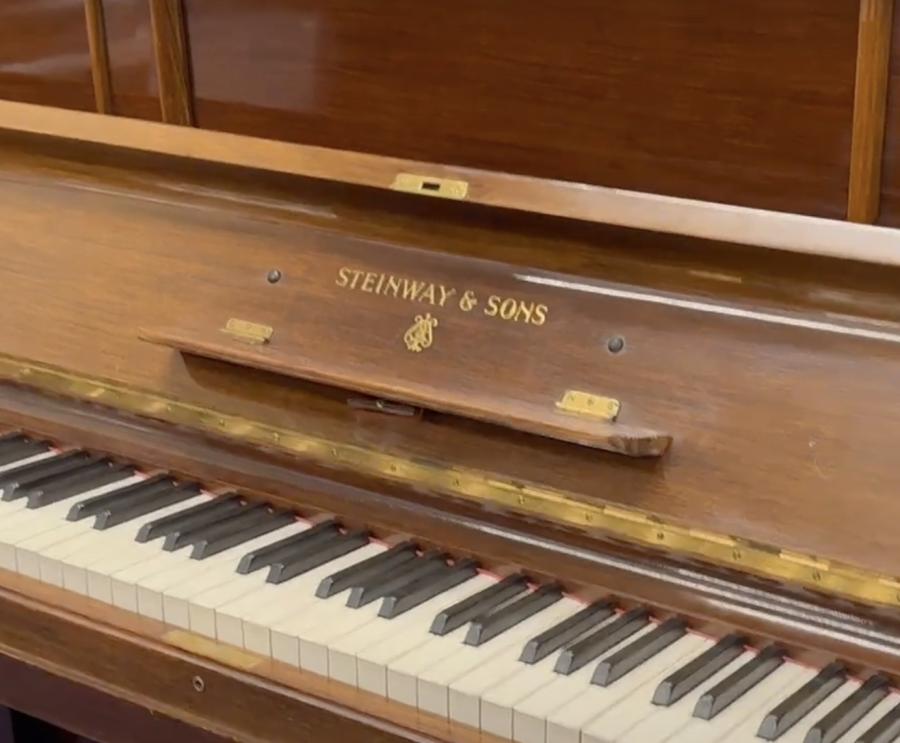 Steinway K upright Piano in rosewood – Gallery image – Roberts Pianos Oxford