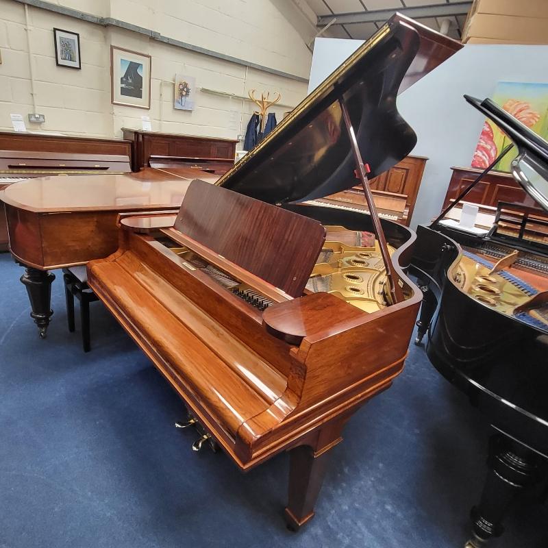 Steinway Model A (zero) grand Piano in light and medium rosewood – Gallery image – Roberts Pianos Oxford