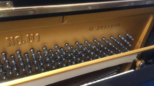 Yamaha U1G upright Piano in Black – Inventory thumbnail – Roberts Pianos Oxford
