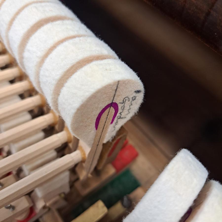 Steinway Model O grand Piano in rosewood – Gallery image – Roberts Pianos Oxford