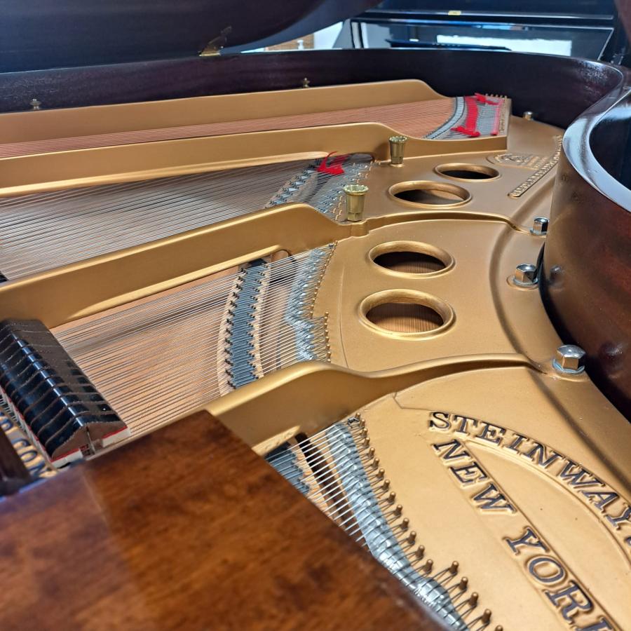 Steinway Model O grand Piano in rosewood – Gallery image – Roberts Pianos Oxford