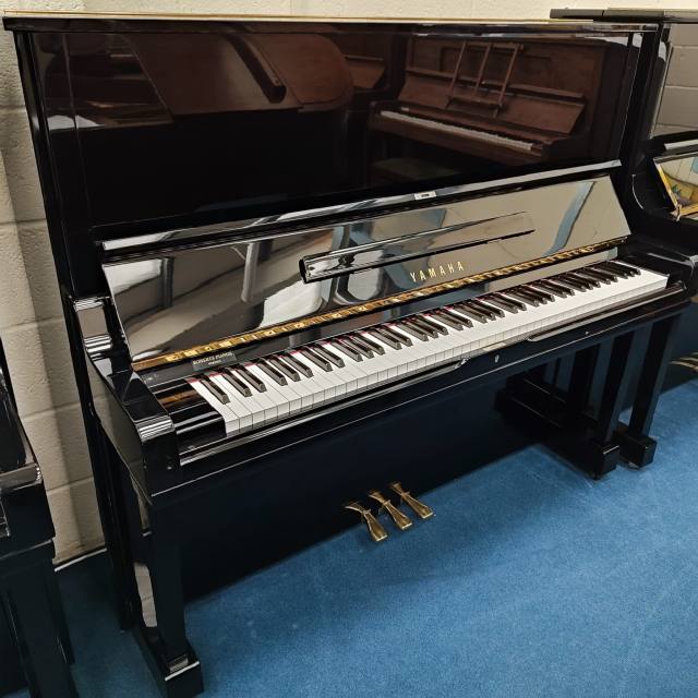 Yamaha U3M upright Piano in black polyester – Inventory thumbnail – Roberts Pianos Oxford
