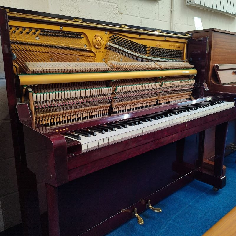 Yamaha U1