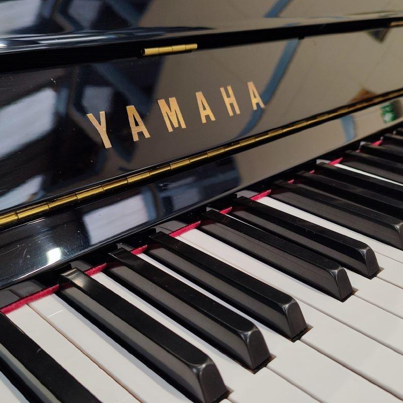 Yamaha YUS3 silent upright Piano in black polyester – Gallery image – Roberts Pianos Oxford