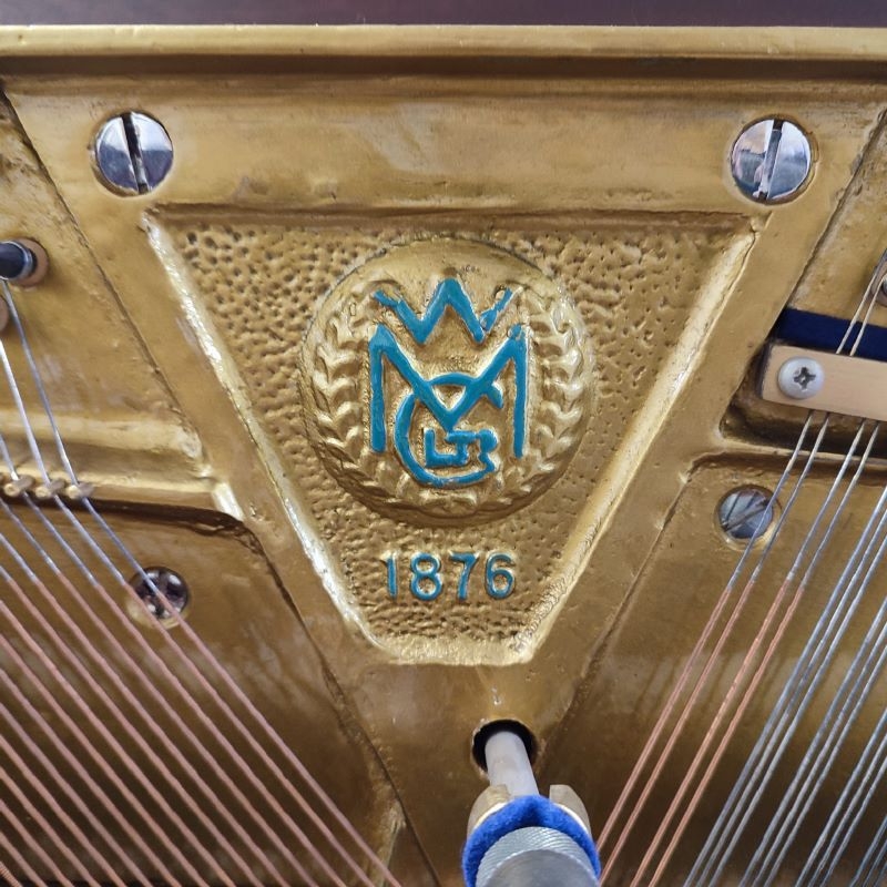 Welmar upright Piano in mahogany – Gallery image – Roberts Pianos Oxford