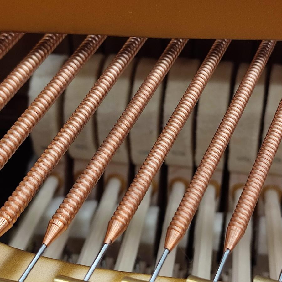 Steinway Model O grand Piano in black polyester – Gallery image – Roberts Pianos Oxford