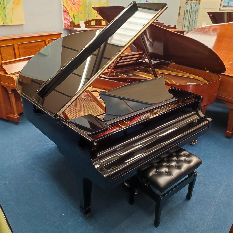 Steinway Model O grand Piano in black polyester – Gallery image – Roberts Pianos Oxford