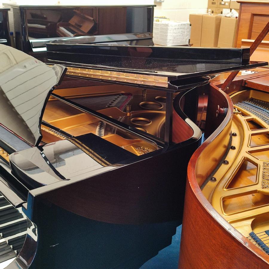 Steinway Model O grand Piano in black polyester – Gallery image – Roberts Pianos Oxford