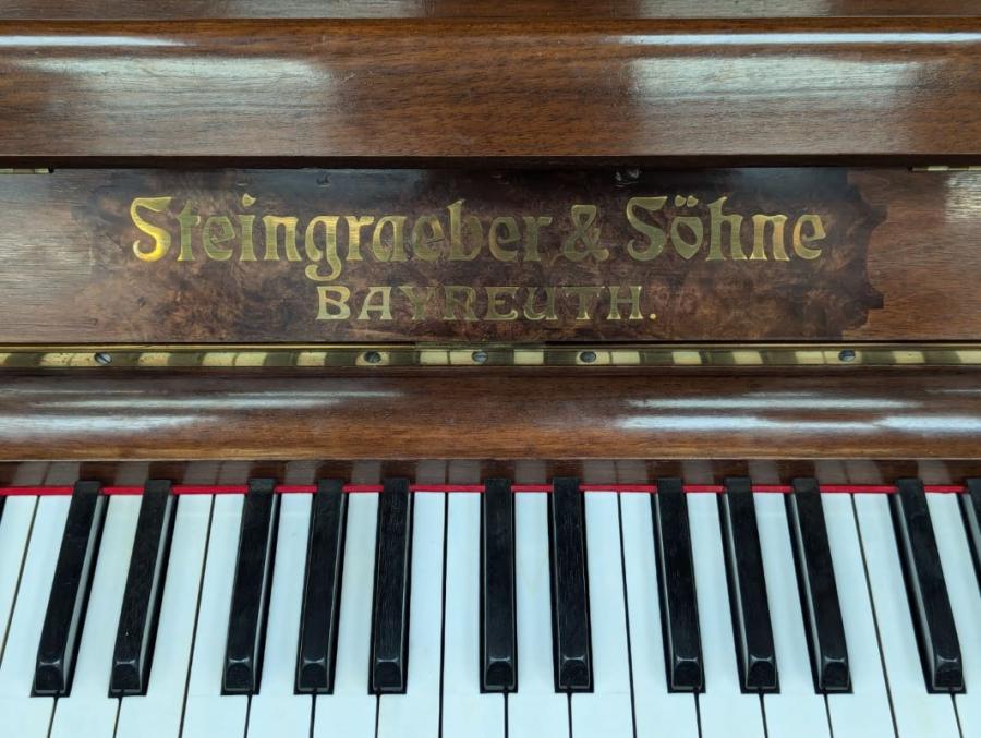 Steingraeber & Sohne upright Piano in walnut – Gallery image – Roberts Pianos Oxford