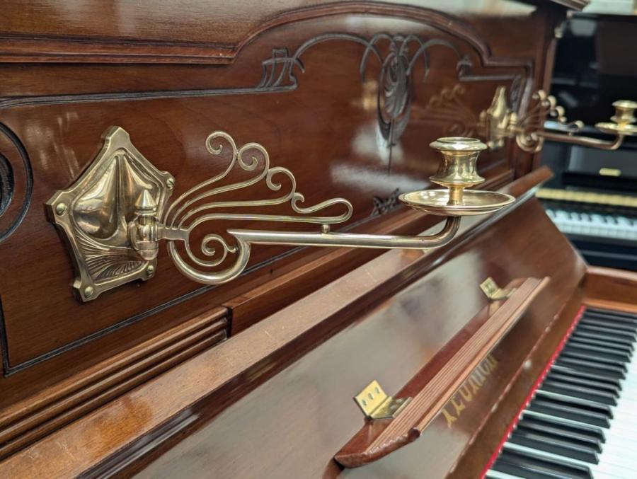 German Feurich 130 upright Piano in mahogany – Gallery image – Roberts Pianos Oxford