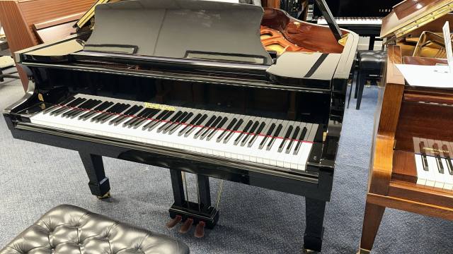 Wendl & Lung 161 grand Piano in black – Inventory thumbnail – Roberts Pianos Oxford