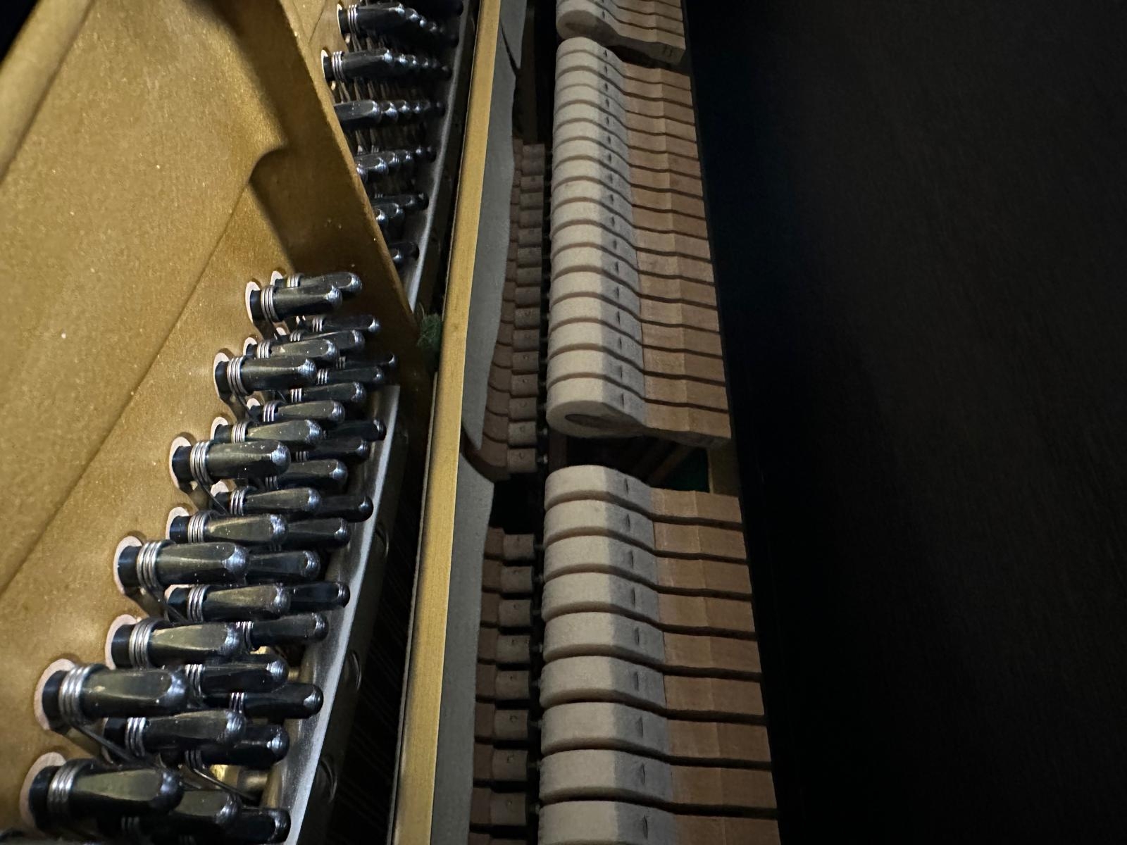 Yamaha U3H