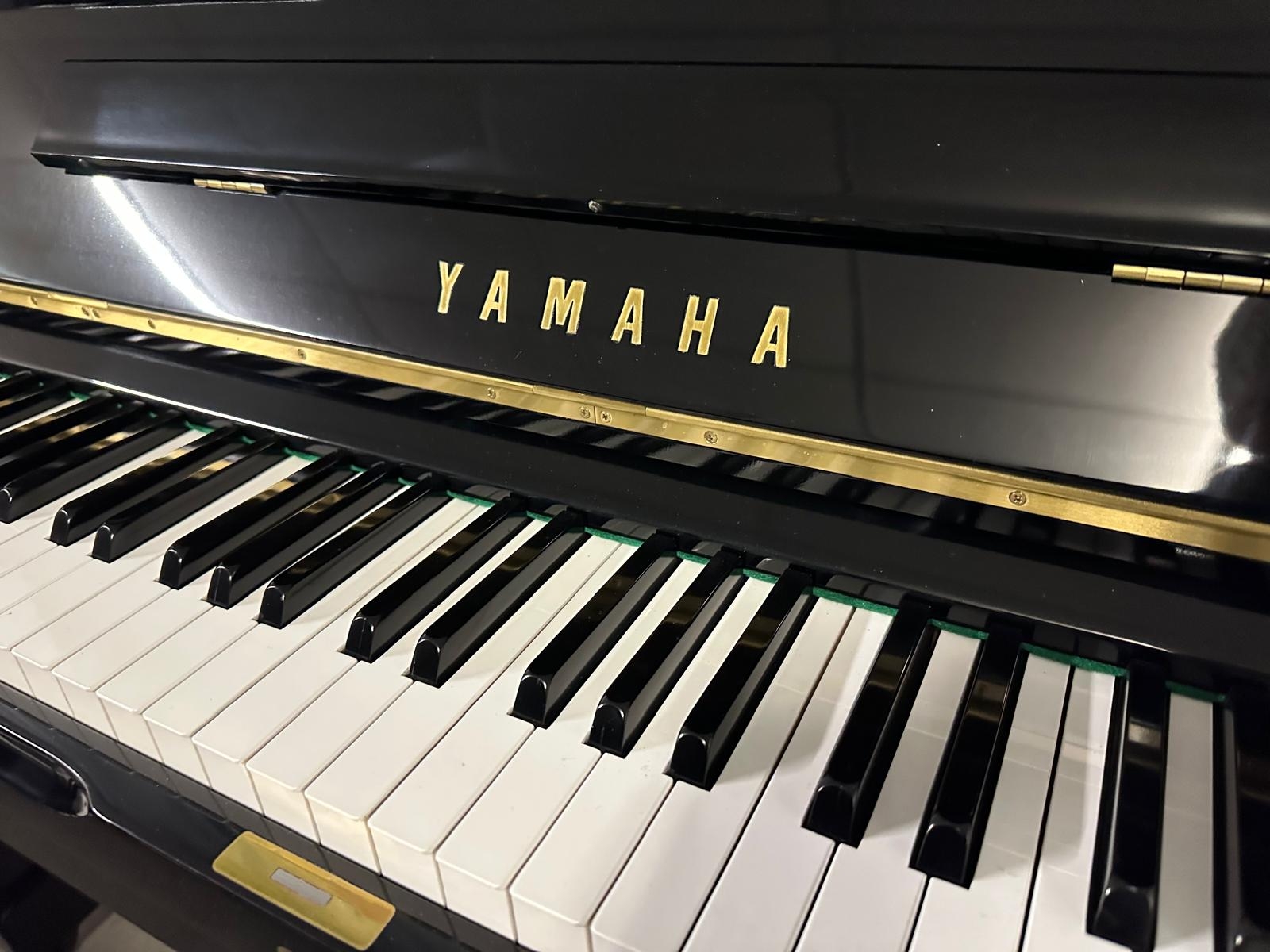 Yamaha U1G