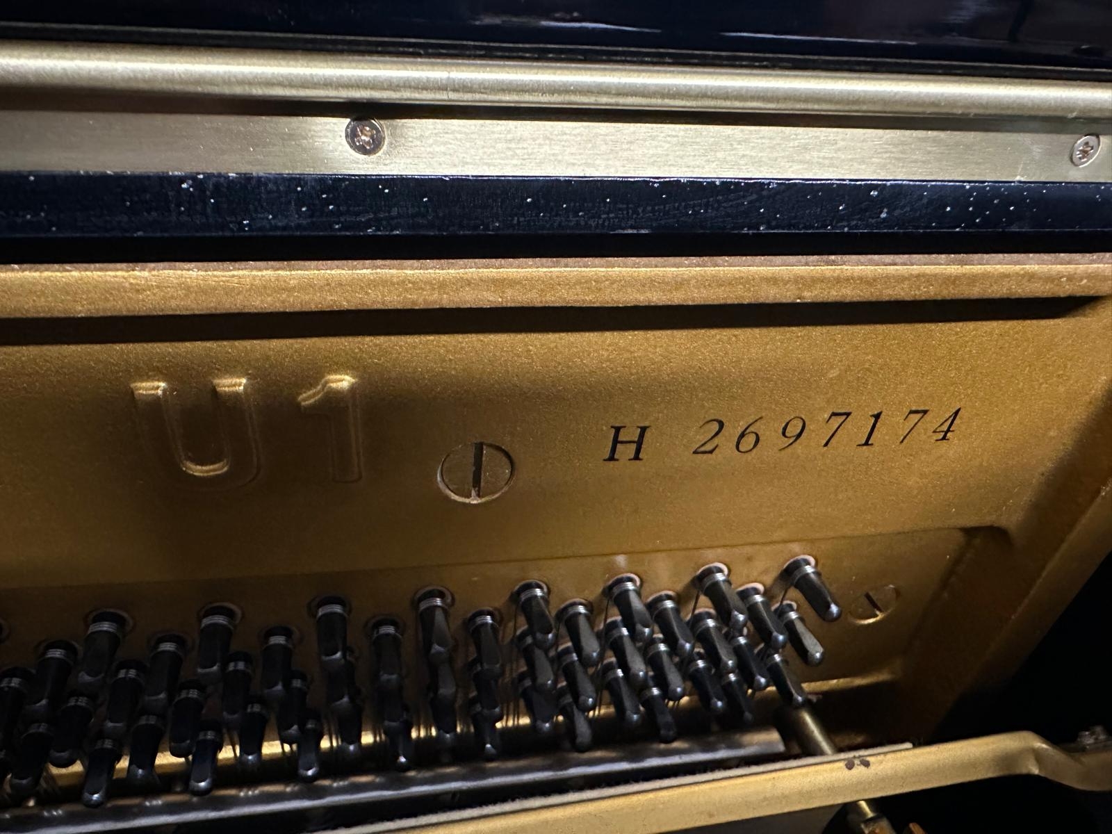 Yamaha U1H