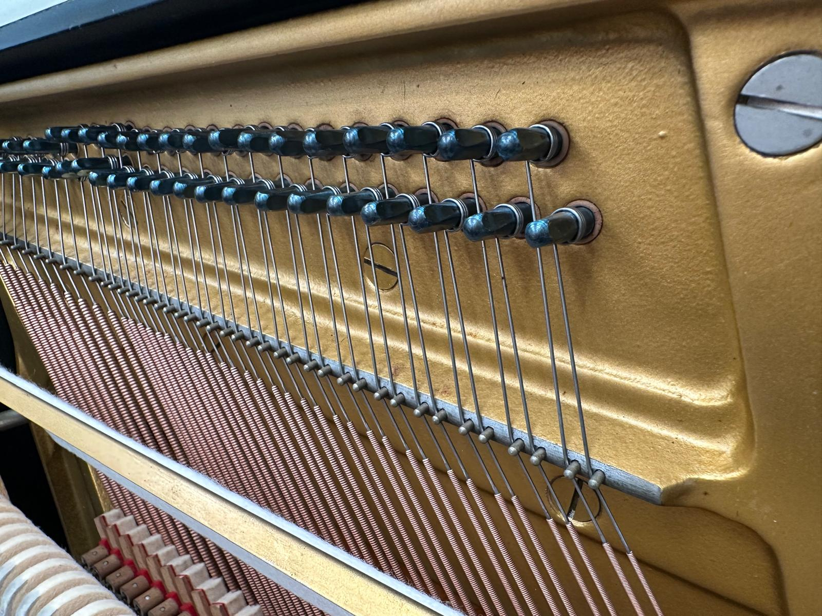 Yamaha U3H