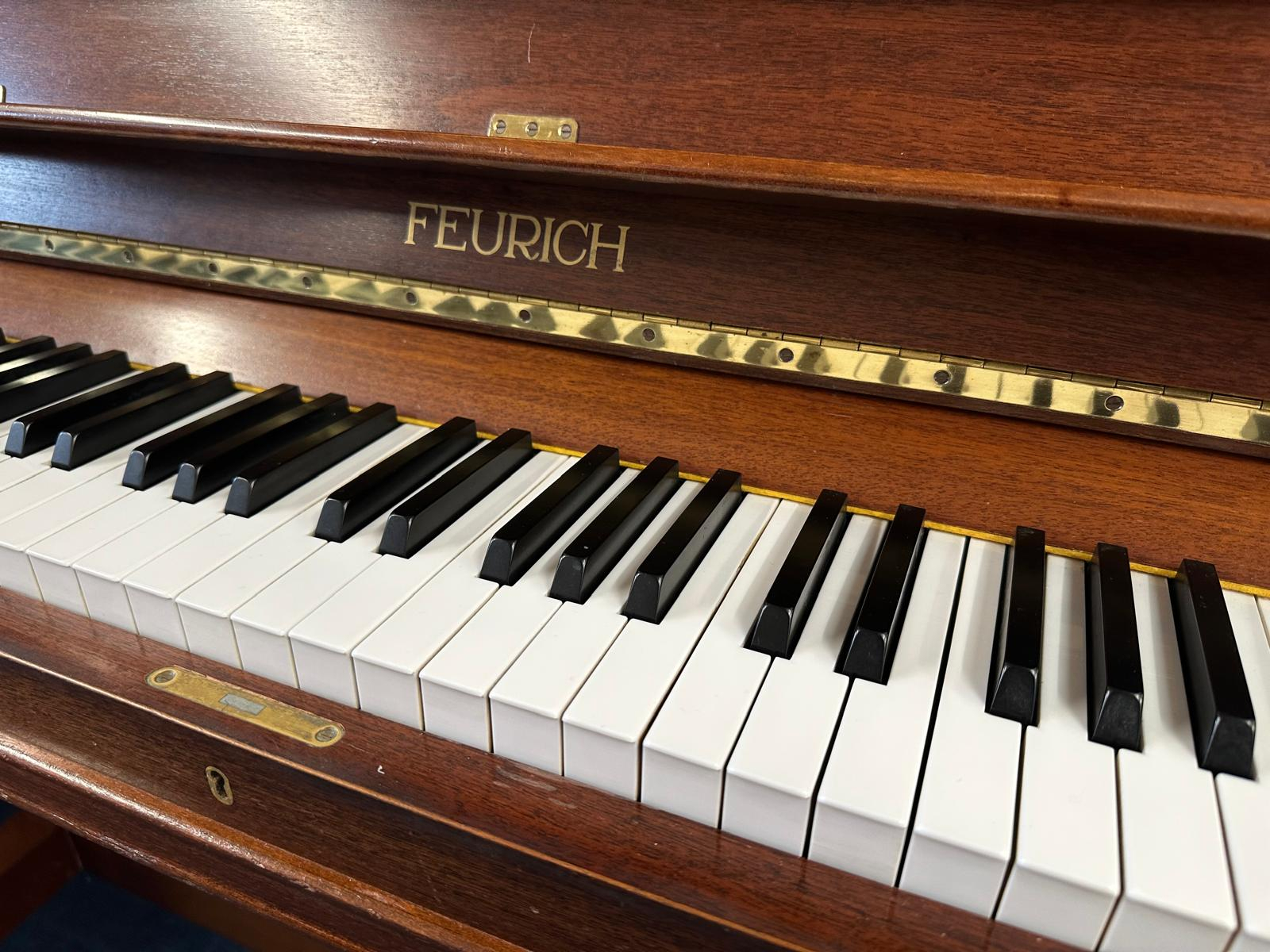 Piano detail